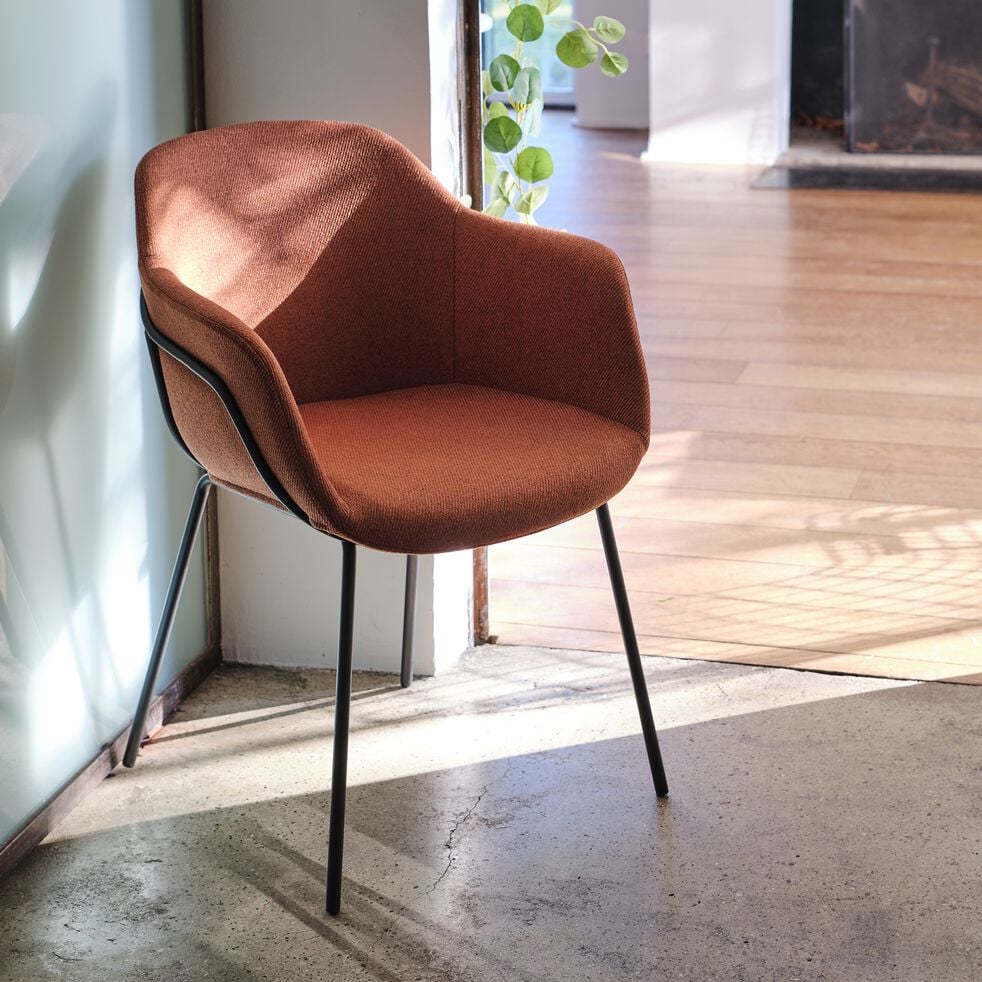 Chaise en tissu avec accoudoirs - brun rustrel-CHLOE