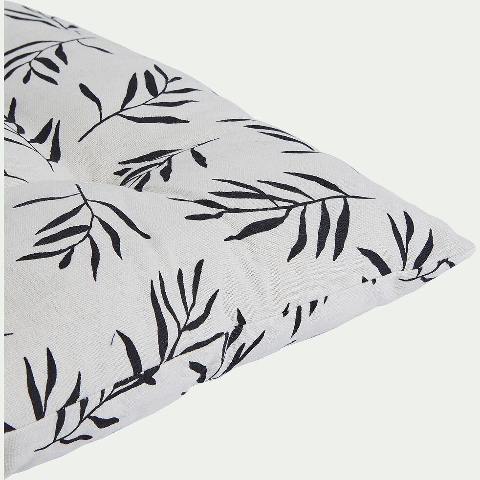 Coussin D Assise De Banc Matelasse En Coton Blanc Et Noir 40x120cm Emilie Galette De Chaise Alinea Coussin D Assise De Banc Matelasse En Coton Blanc Et Noir 40x120cm Emilie Galette De Chaise Alinea