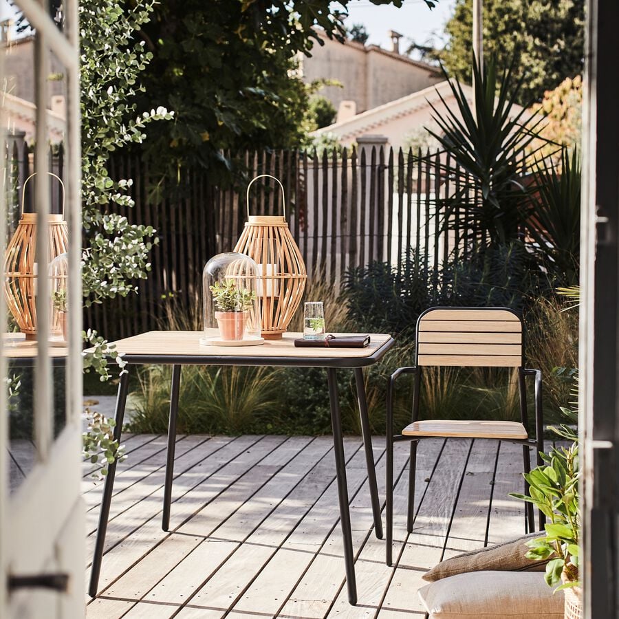 Table de repas jardin carrée en eucalyptus et métal - bois clair (4 places)-LAUZET