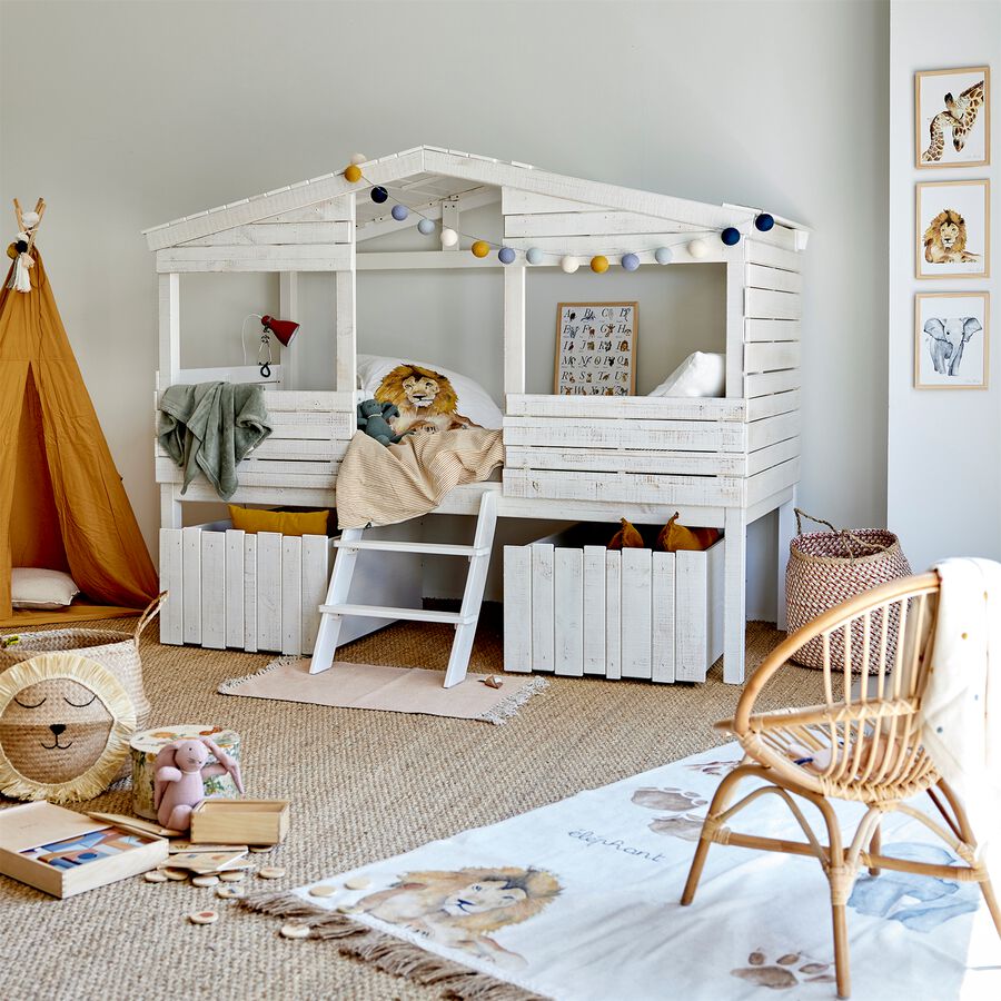 Lit cabane esprit Montessori, choisir lit cabane chambre enfant