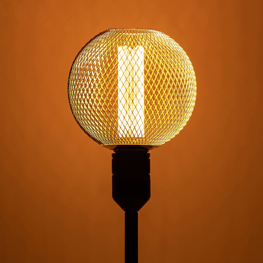 Ampoule LED globe culot E27 - doré métallisé-BETTY