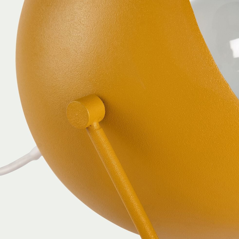 Lampe à poser ronde en métal jaune h26cm-BAOU