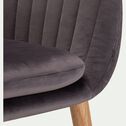 Chaise capitonnée en velours avec accoudoirs et piétement bois clair - gris foncé-SHELL