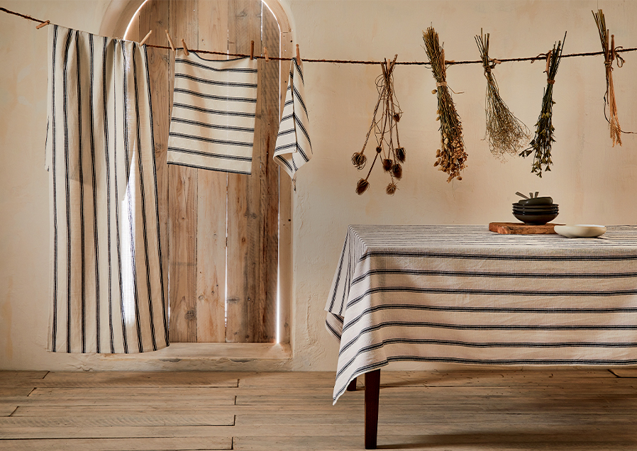 nappe blanche et noire