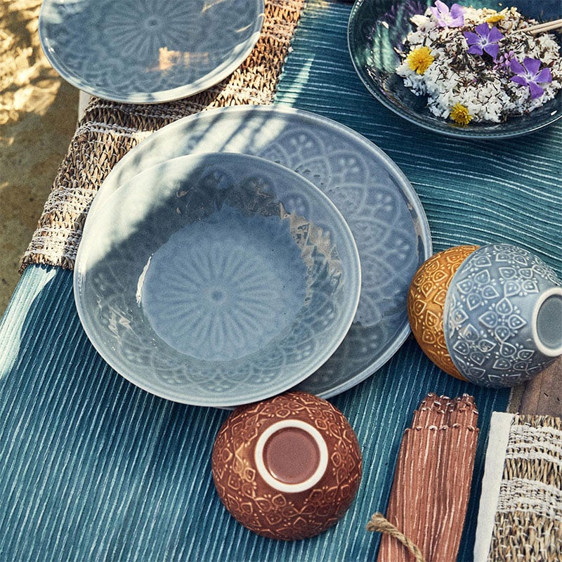 alinea idees déco, service de table coloré