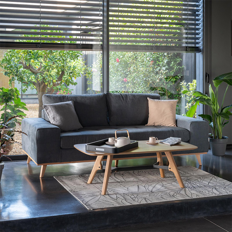 alinea idees déco, décorer son salon avec un canapé gris