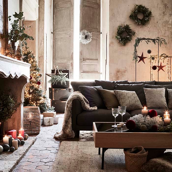 Découvrez nos Décorations de Noël en Peluches pour une ambiance douce et  festive