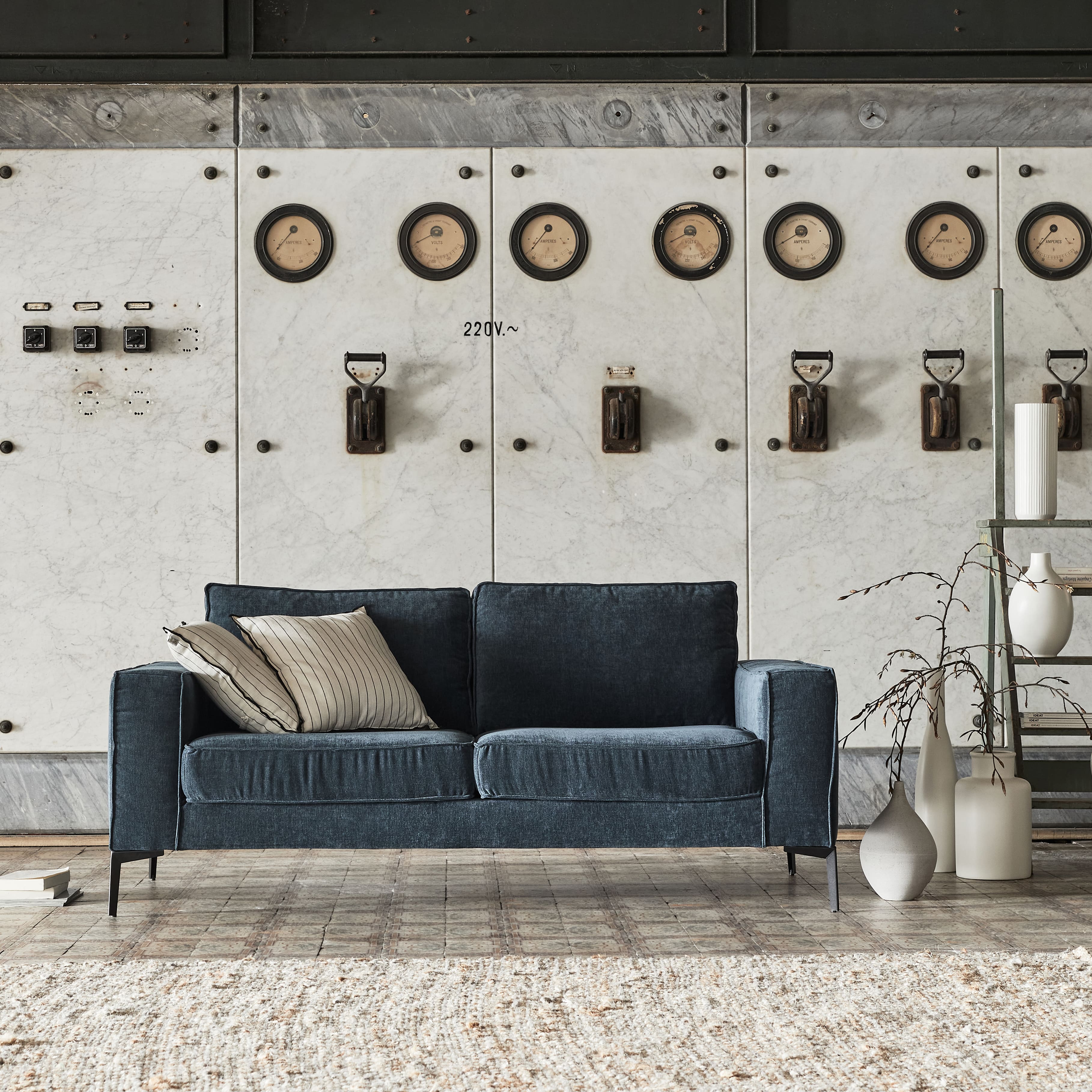 Canapé fixe 3 places pieds hauts métal - Danny bleu figuerolles alinea