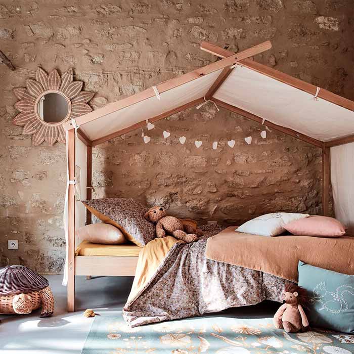 lit cabane en bois alinea pour chambre enfant