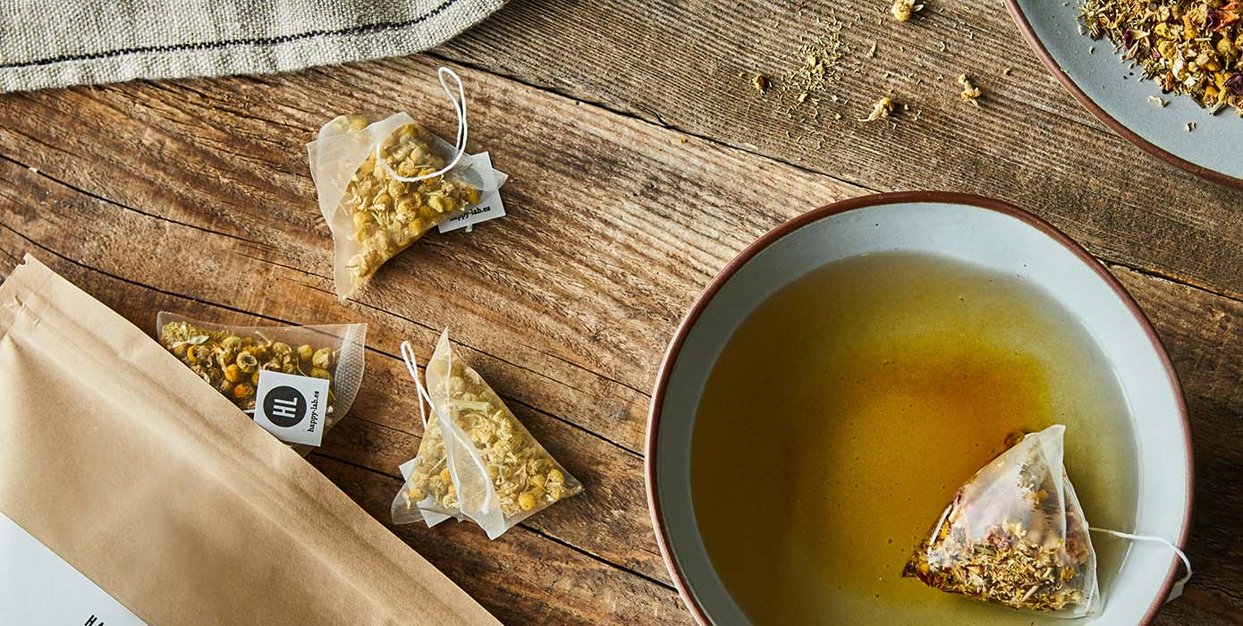 thés et infusions aux arômes délicats issus de feuilles, fleurs et épices