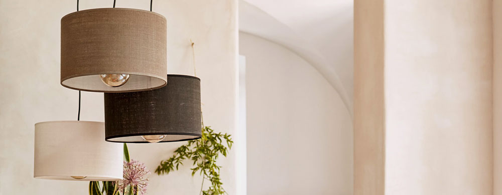 Mistral, suspensions made in “Sud” en coton, disponibles en 3 tailles selon le coloris 40cm, 60cm et un format XXL de 75cm, à partir de 29 €