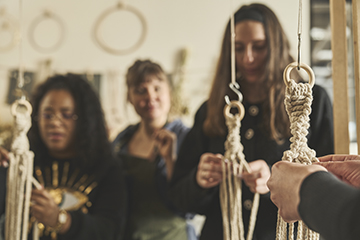 Suspension en macramé-ATELIER