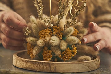 https://www.alinea.com/on/demandware.static/-/Sites-ali_master/default/dw4d62085b/images/27792049/Atelier-creatif-fleurs-seches-sous-cloches-A-5.jpg