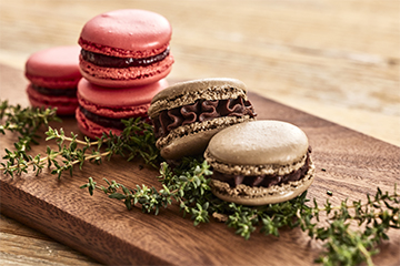 https://www.alinea.com/on/demandware.static/-/Sites-ali_master/default/dw68d136da/images/27810613/Atelier-cuisine-macarons-chocolat-fruit-A-5.jpg