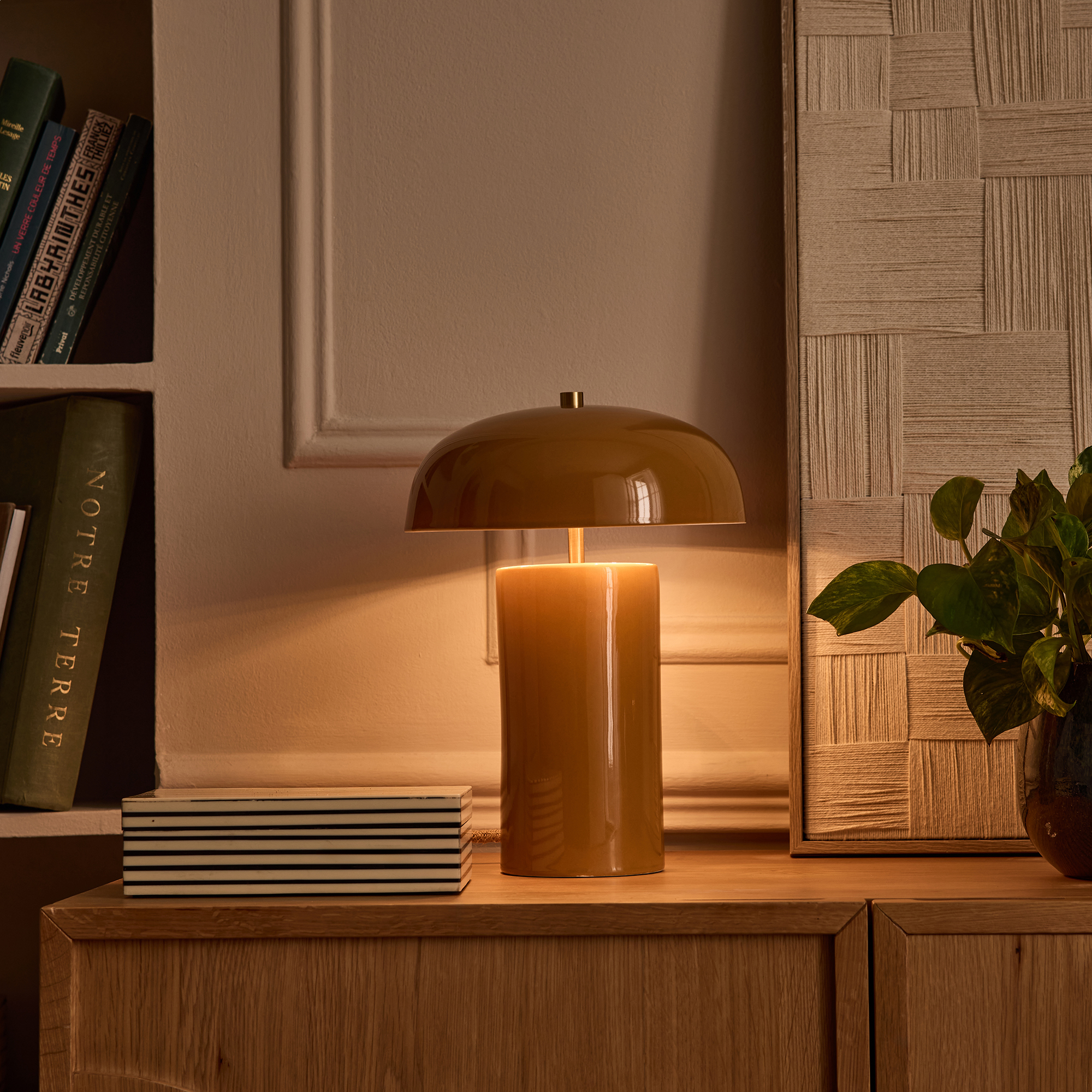 MAEL - Lampe à poser électrifiée en porcelaine D23,2cm - jaune