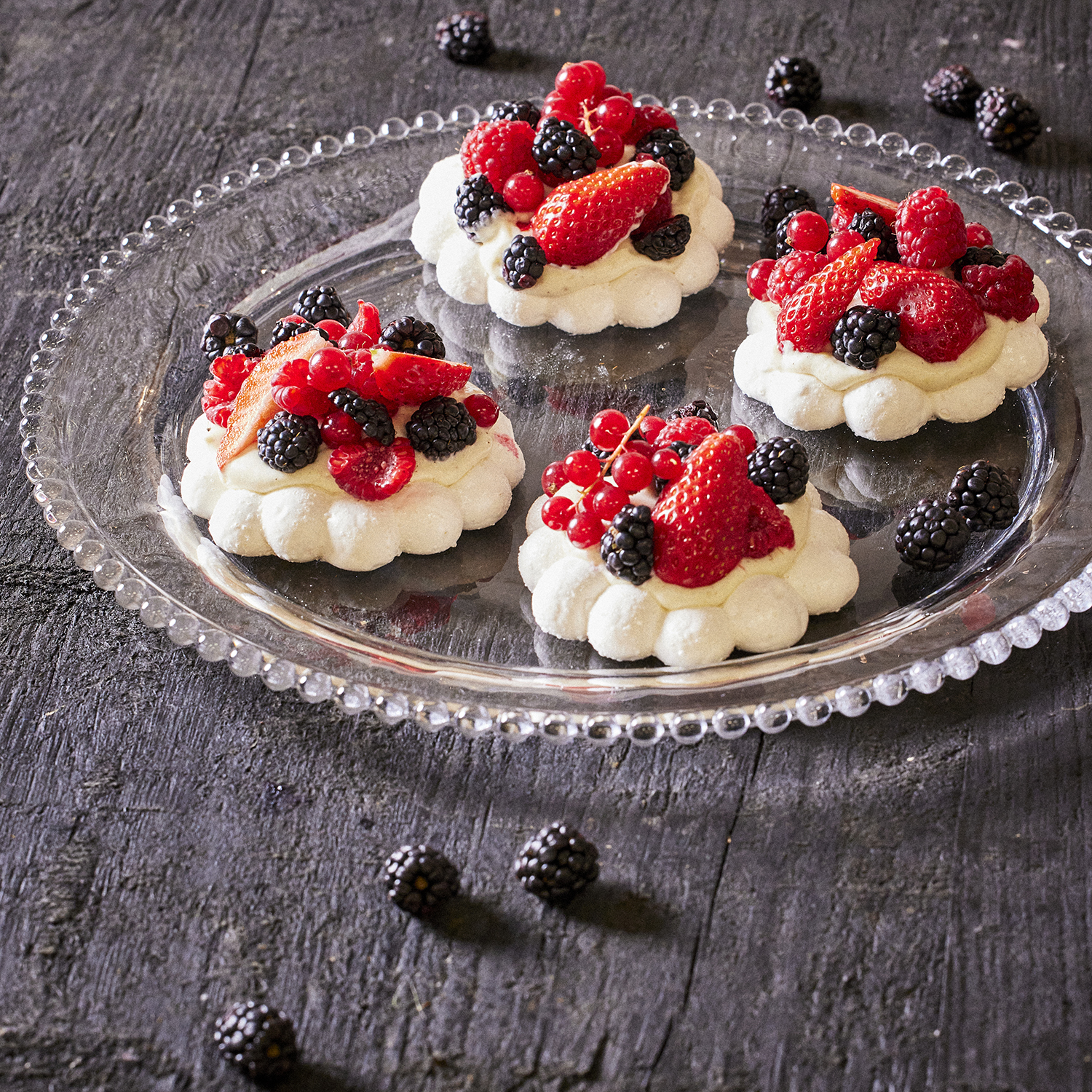 Pavlova aux fruits-ATELIER Pavlova aux fruits-ATELIER