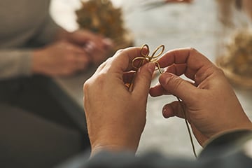 https://www.alinea.com/on/demandware.static/-/Sites-ali_master/default/dwcaf259a8/images/27792049/Atelier-creatif-fleurs-seches-sous-cloches-A-4.jpg